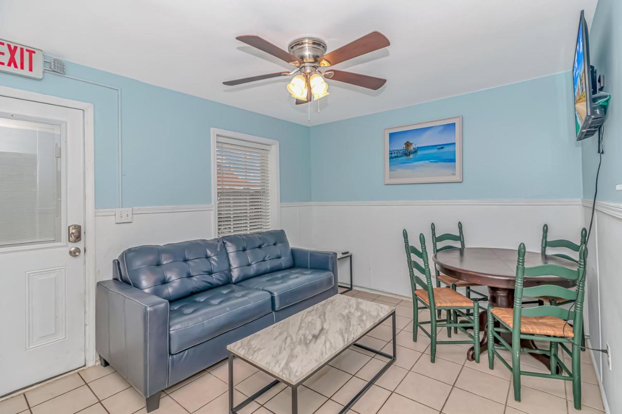 125 Atlantic Avenue Unit E - Pet Friendly! Walk To The Beach And Pier!1Br -1Ba - Sleeps 2-4 Guests! Myrtle Beach Exterior photo
